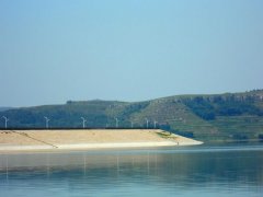 雷達水位計監測系統，實時監測水庫水位